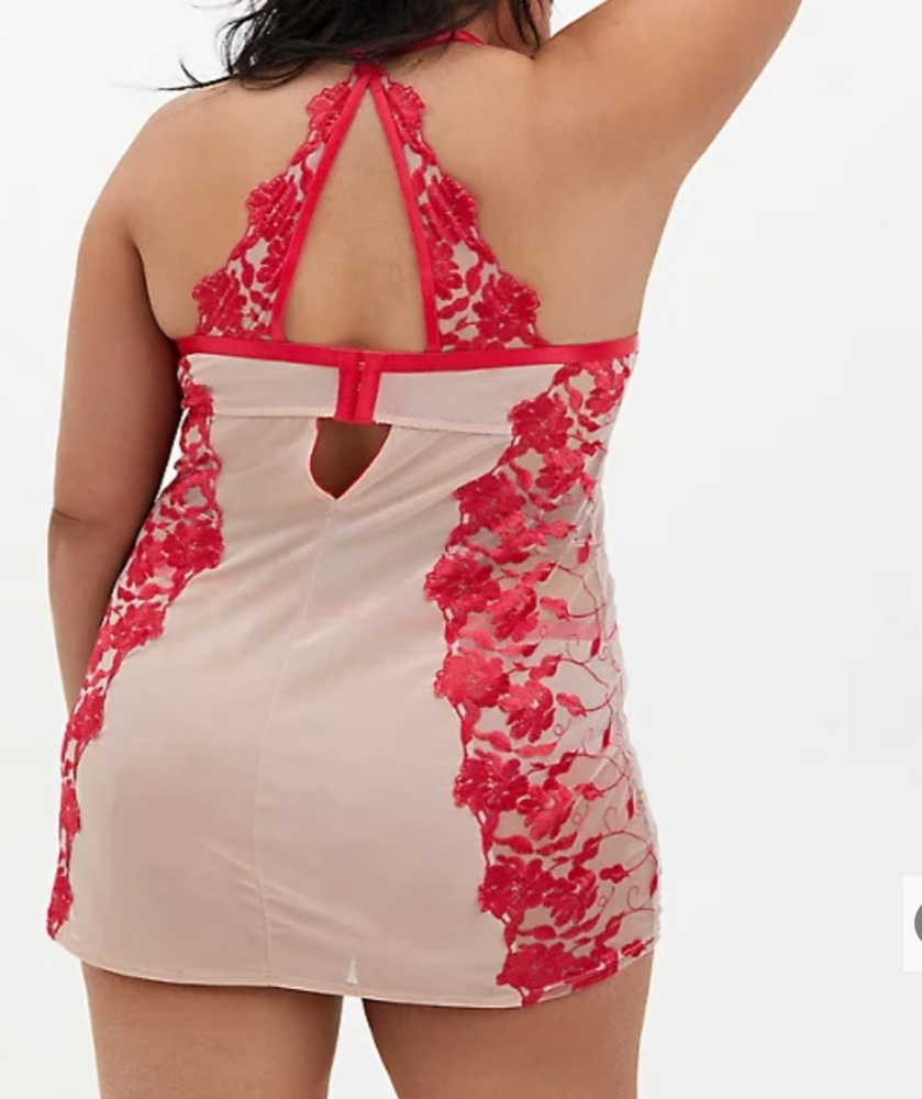 Torrid Embriodered Mesh Underwire Chemise - Picture 2 of 7